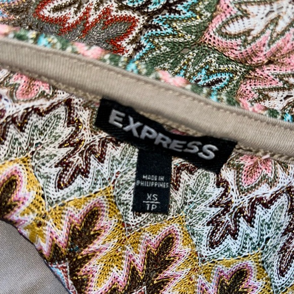 Colorful Patterned Knit Top - Picture 3 of 4